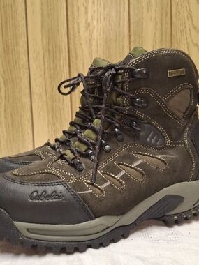 Cabelas Boots Mens 10.5 D Hiking Winter Snow Brown Lace Up Insulated 83-0535